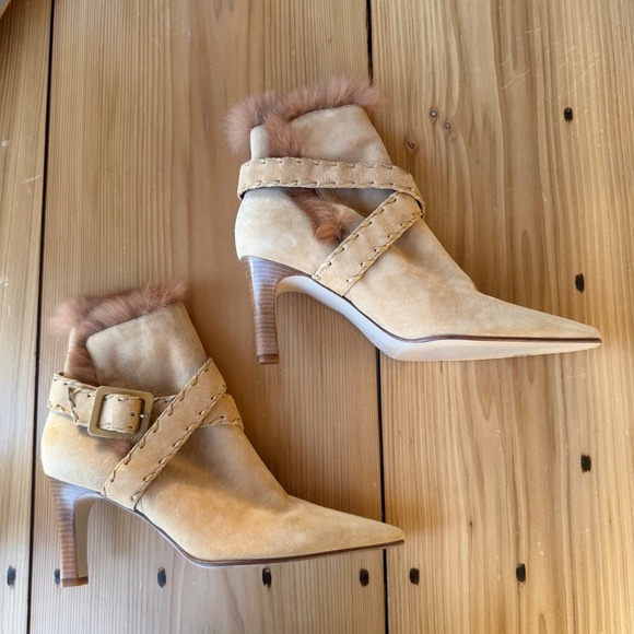 Vintage Y2K Antonio Melani Beige Suede‎ and Fur Heeled Booties